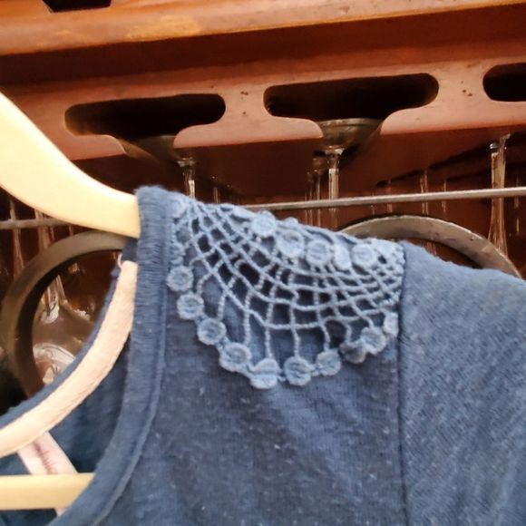 Cute Top - Picture 6 of 7